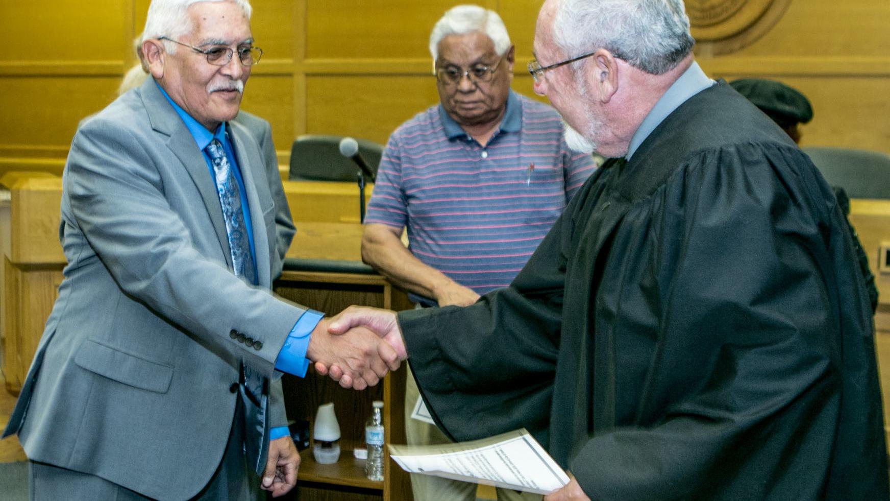 Accusations fly in tumultuous meeting of newly elected South Tucson Council